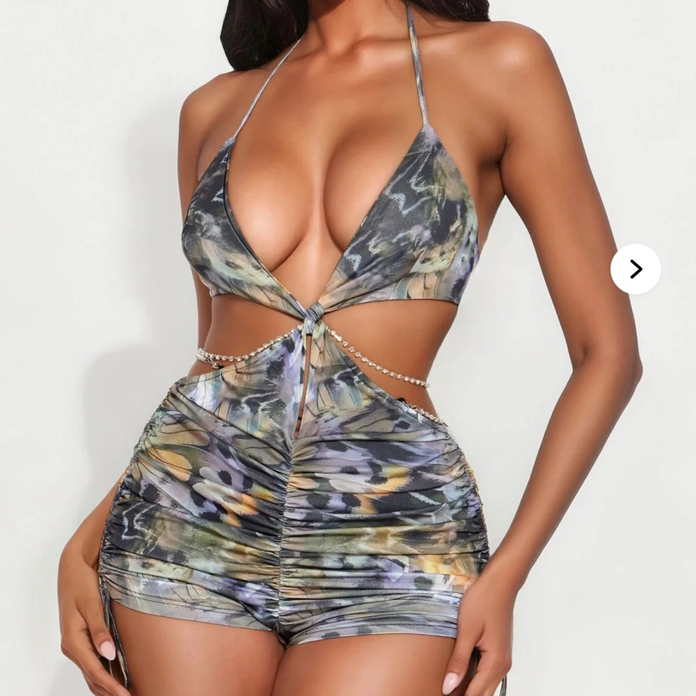 Abstract romper